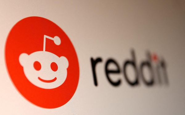 Акции Reddit взлетели на 70% в первый день торгов после IPO